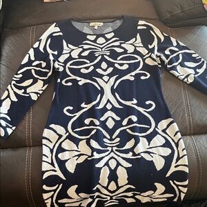 Elegant Long Sleeve Dress with Intricate Pattern